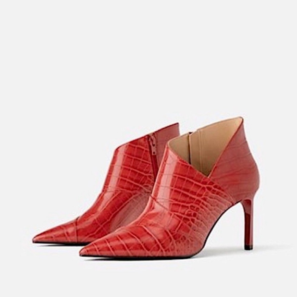 Zara Trafaluc Red Pointed Embossed Croc-Pattern Skinny Heeled Booties - Sz 39 EU
